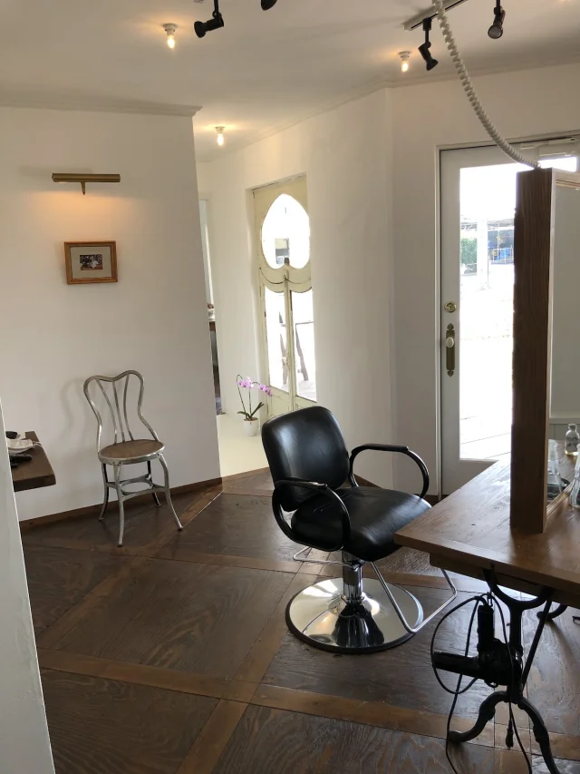 HAIR SALON ZORA