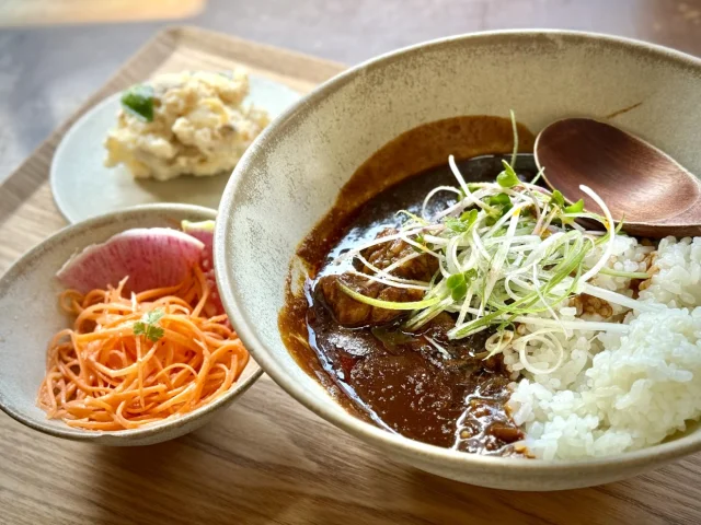 美明豚角煮カレーランチ