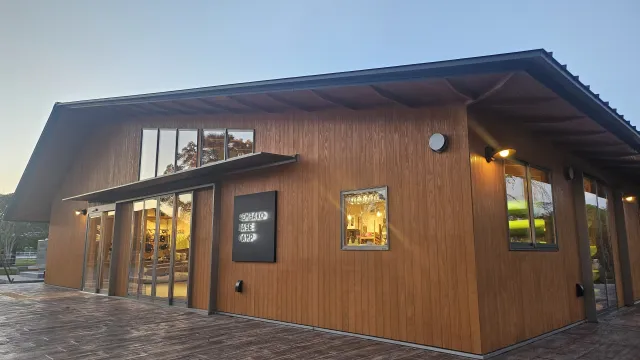 SEMBAKO BASE CAMP/千波湖ベースキャンプ
