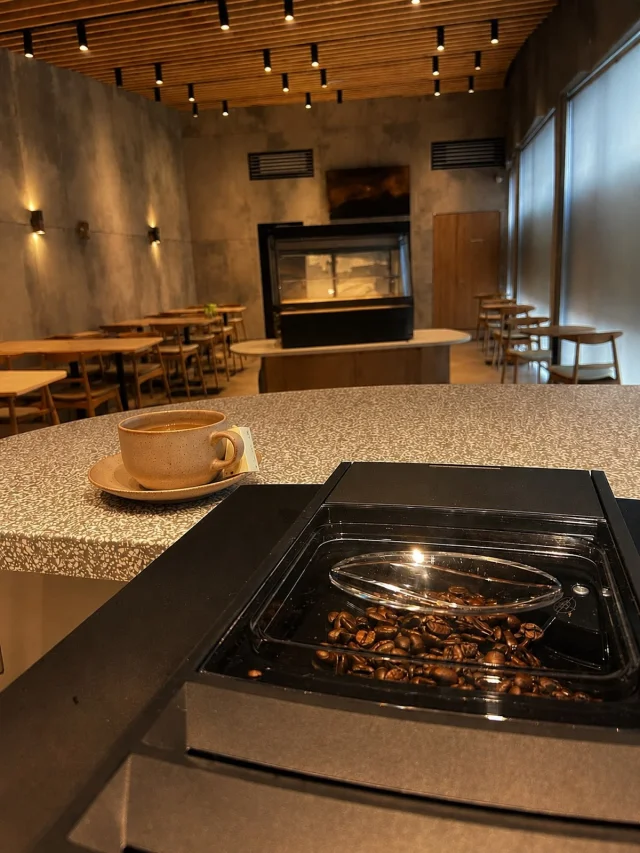 wooow!cafe ワウカフェ