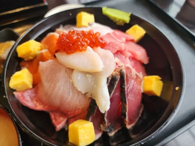 漁師のぶっこみ丼