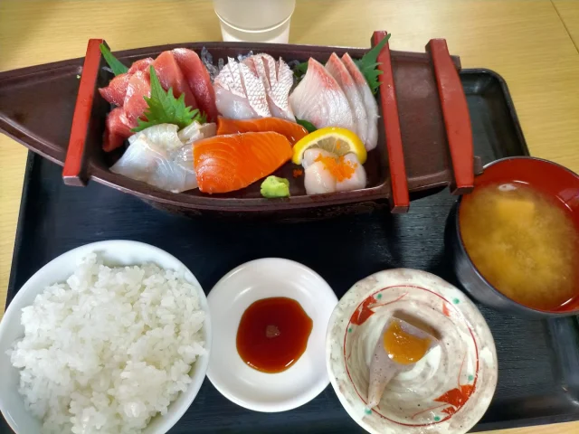 鹿島灘の刺身定食