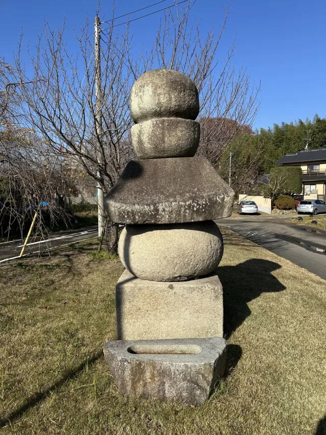 五輪塔・小田城阯碑
