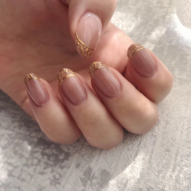 Wardrobe nail studio