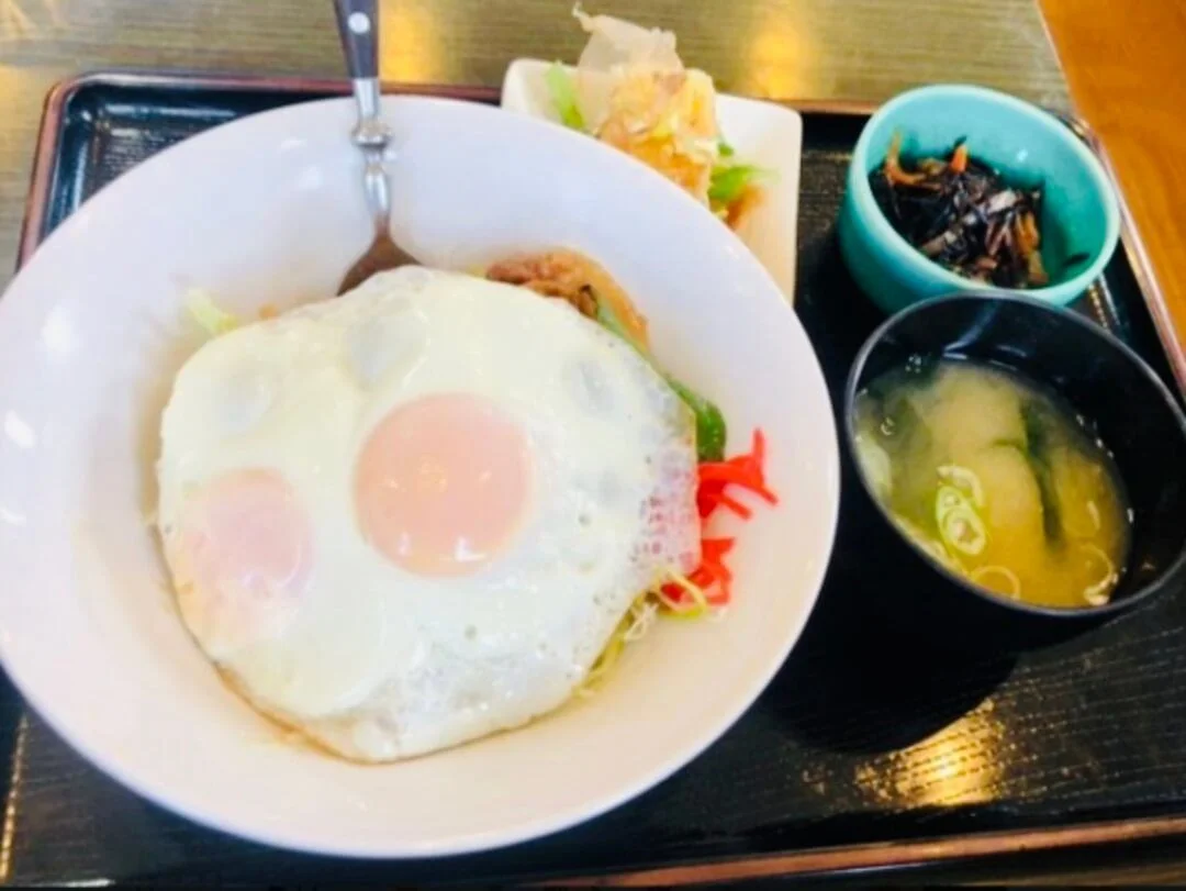 生姜焼き目玉丼