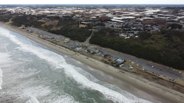 砂浜消失で海開き中止　「茨城のゴールドコースト」の今
