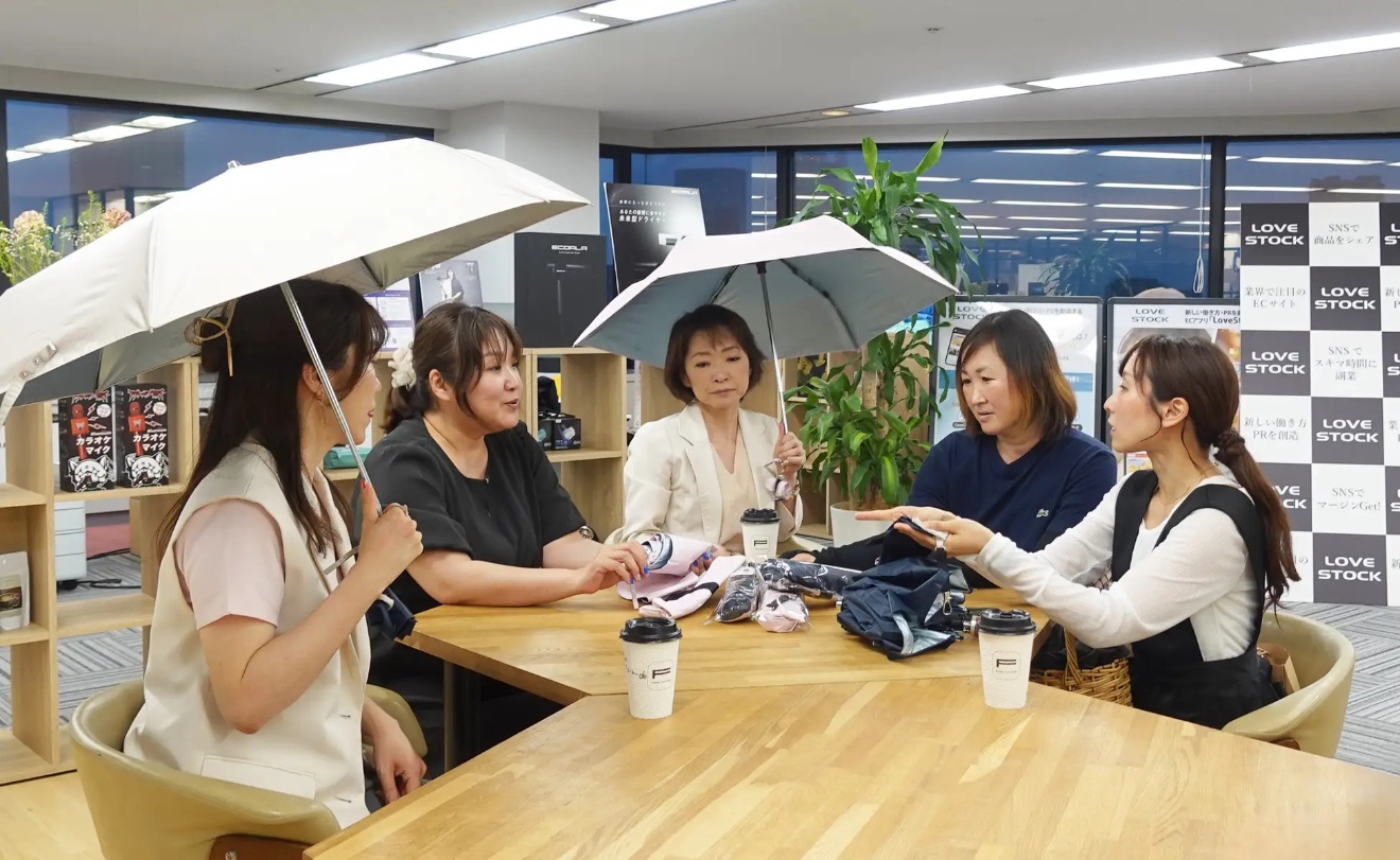 父の日には「持ち歩く木陰」。働くママが作った涼しい日傘